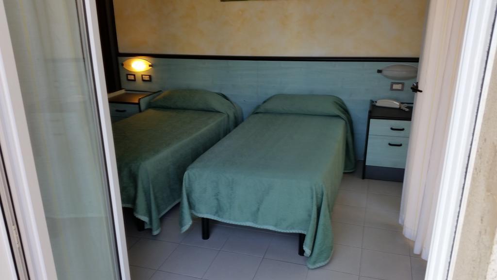 Hotel San Nazario Varazze Ruang foto