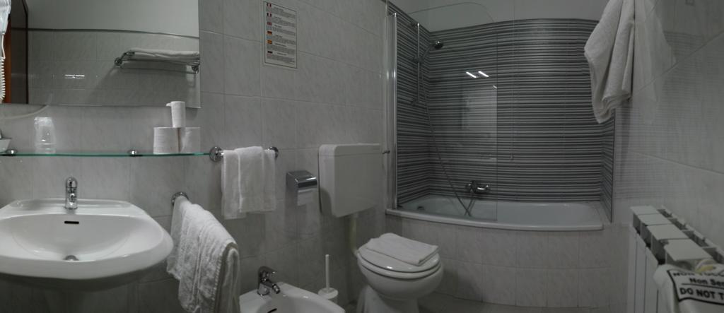 Hotel San Nazario Varazze Bagian luar foto
