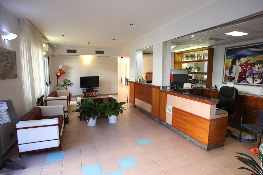 Hotel San Nazario Varazze Bagian luar foto